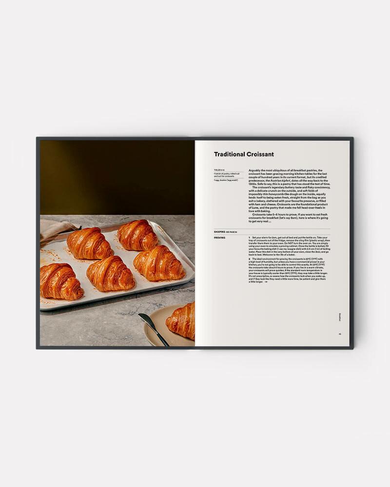 Lune croissanterie libro de Kate Reid. Lune: Eating Croissants All Day, Every Day book