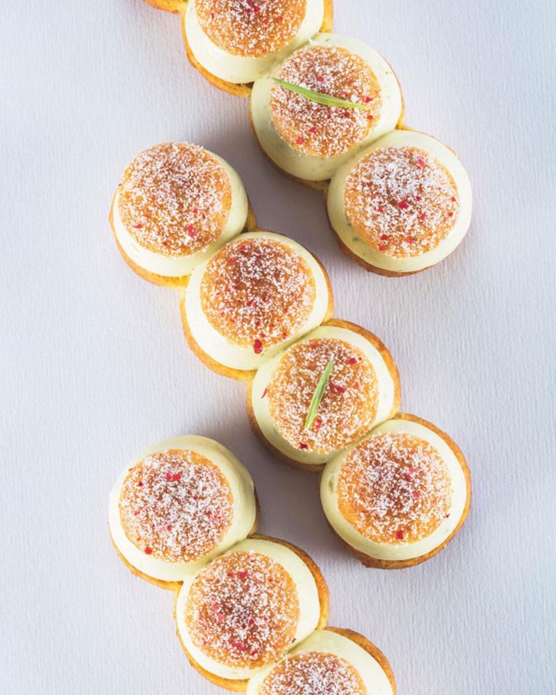 La pâtisserie à l'EHL livre de École hôtelière de Lausanne