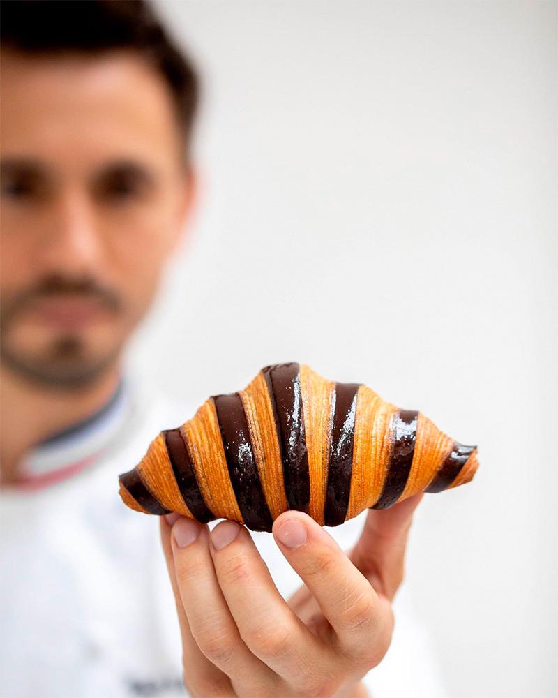 Livre Viennoiserie, Leçons en pas à pas par Cyrille Van Der Stuyft