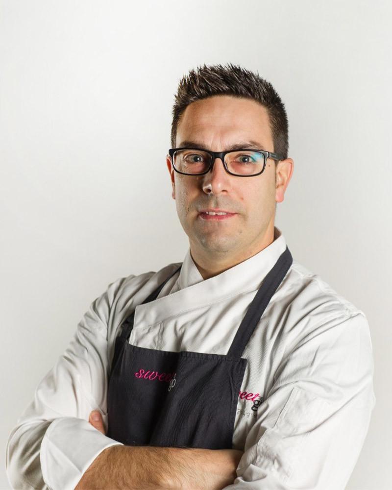 Evolution book by Jordi Puigvert.  Technological ingredients in pastry