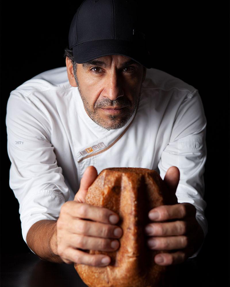 Book Remember 28ºC by Jose Romero. Best panettone book. Panettone recipes