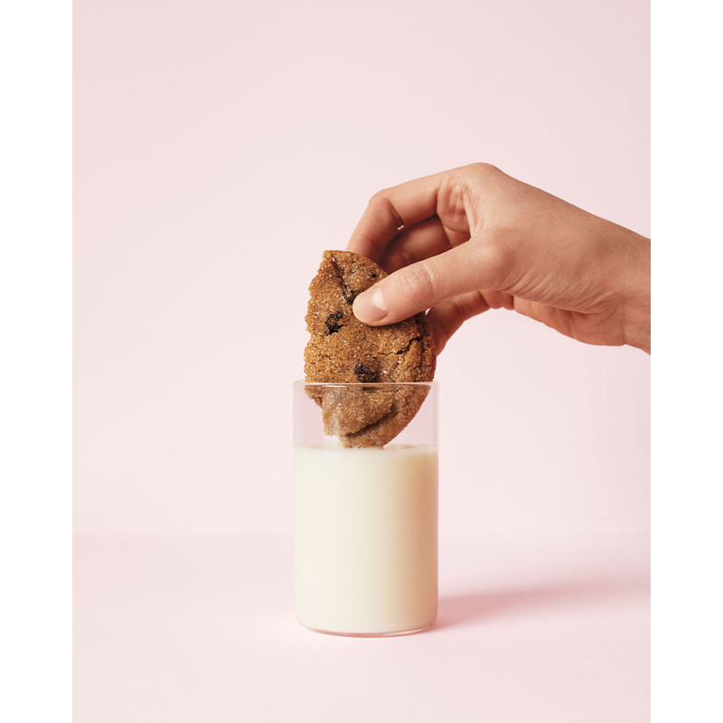 Libro Cookies & Crumbs: Chunky, Chewy, Gooey Cookies for Every Mood de Kaja Hengstenberg