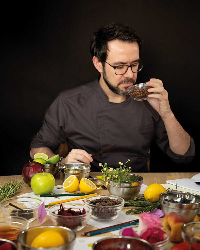 Essence Book by Jesús Escalera, The importance of aromas in the creation of new ice creams and desserts